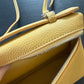 Cartera amarilla